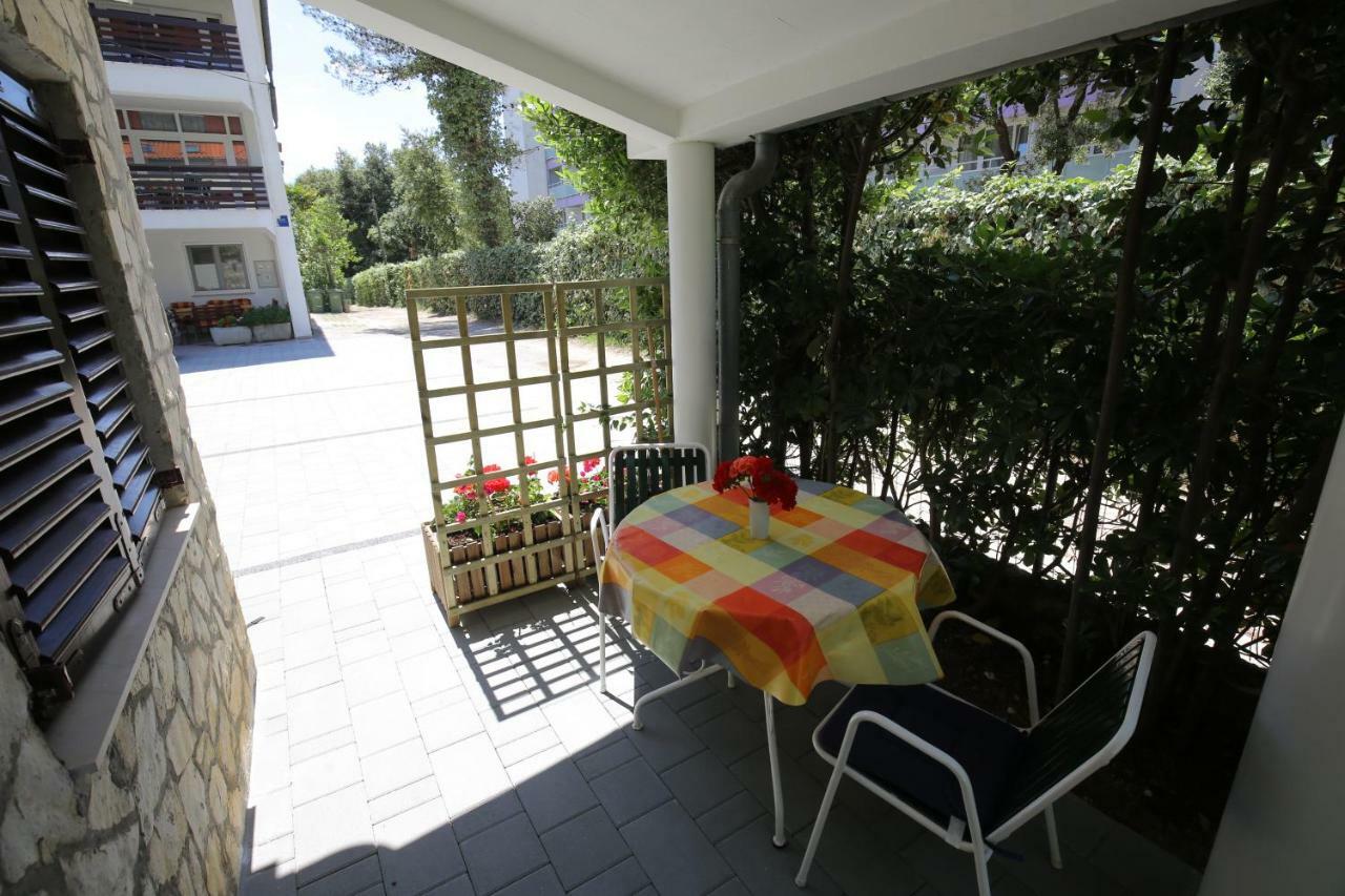 Apartments Paleka Petrcane Exterior photo
