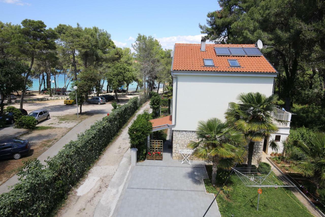 Apartments Paleka Petrcane Exterior photo